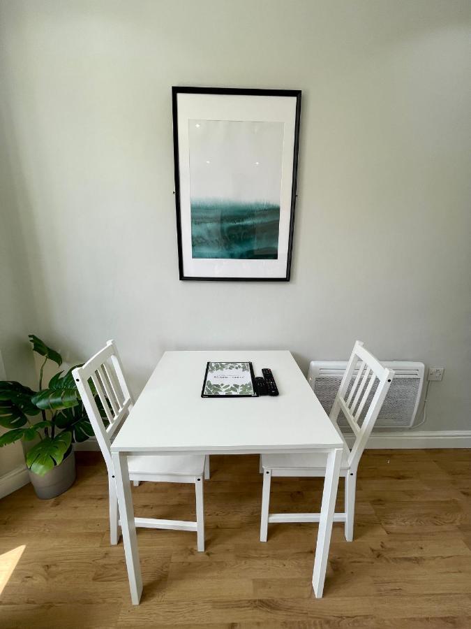 1 Bed 2 Person Apartment City Centre カーディフ エクステリア 写真