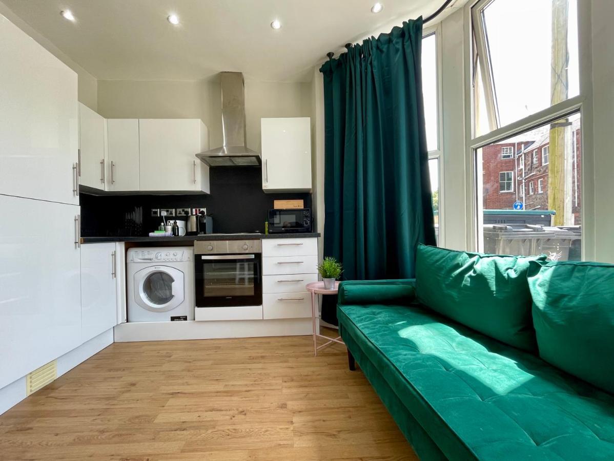 1 Bed 2 Person Apartment City Centre カーディフ エクステリア 写真
